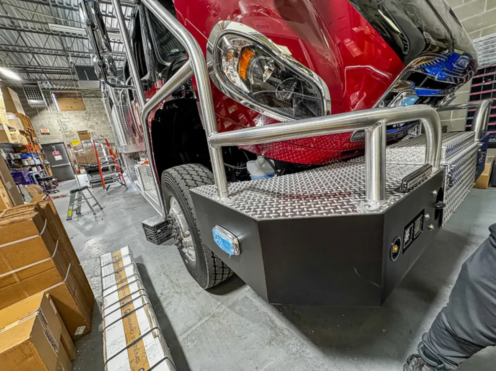 Top deck grate and rail detail in shop, photo 37 of 303.